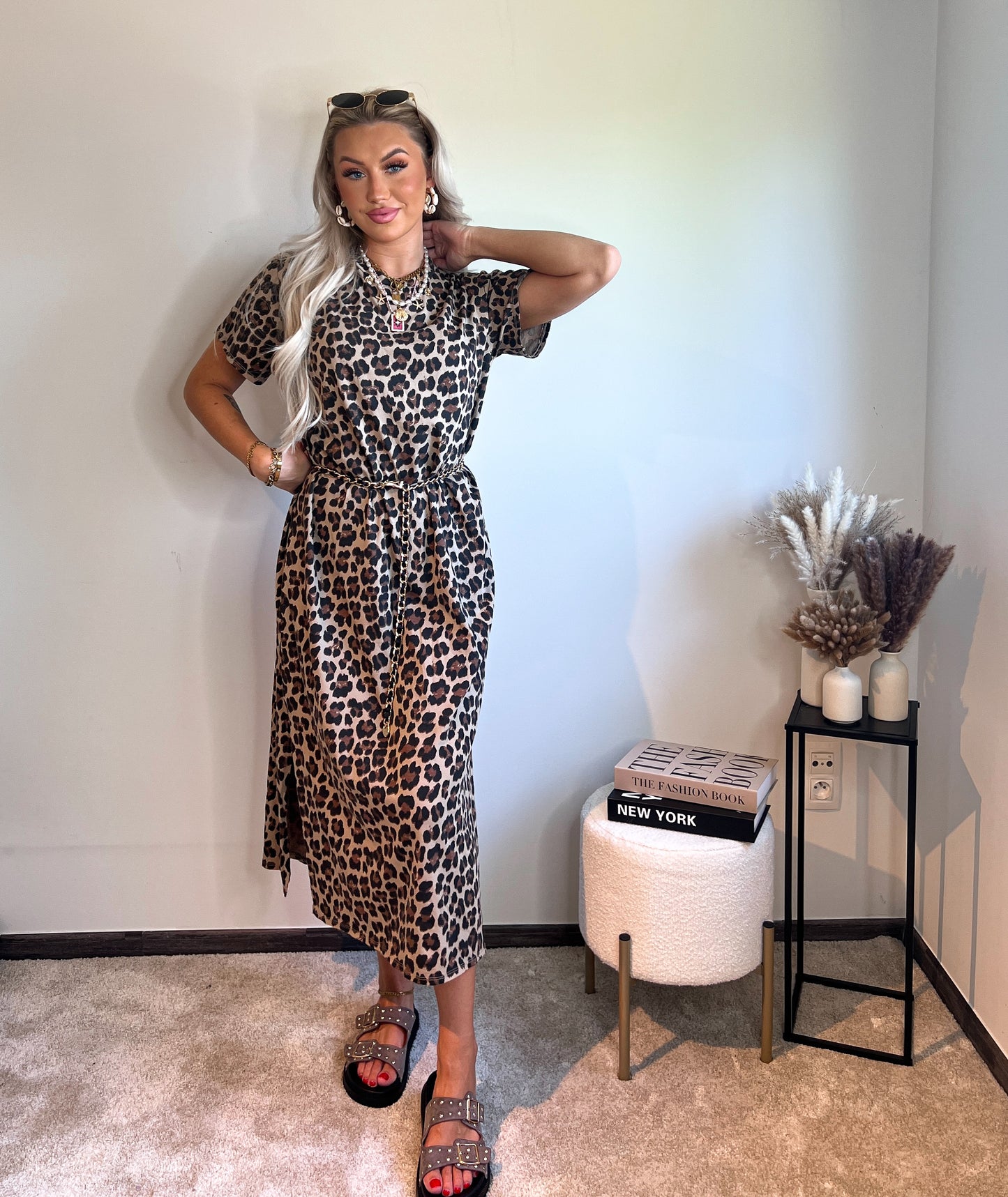 Leo t-shirt dress