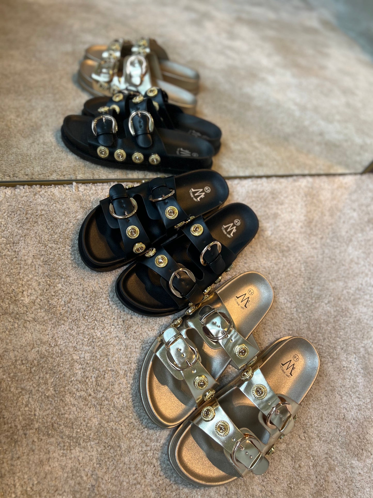 Chunky slippers - gold