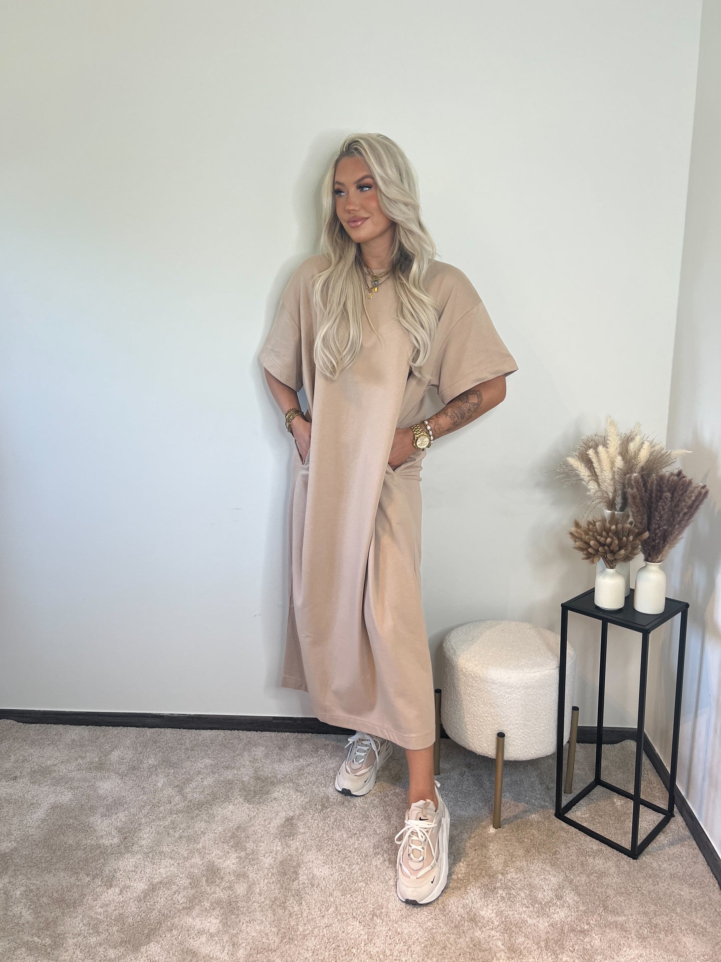 T-shirt dress - beige