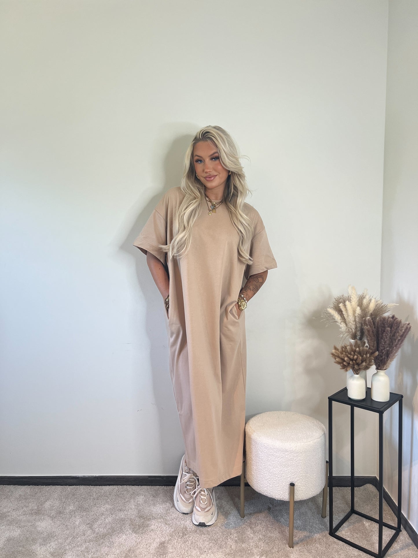 T-shirt dress - beige