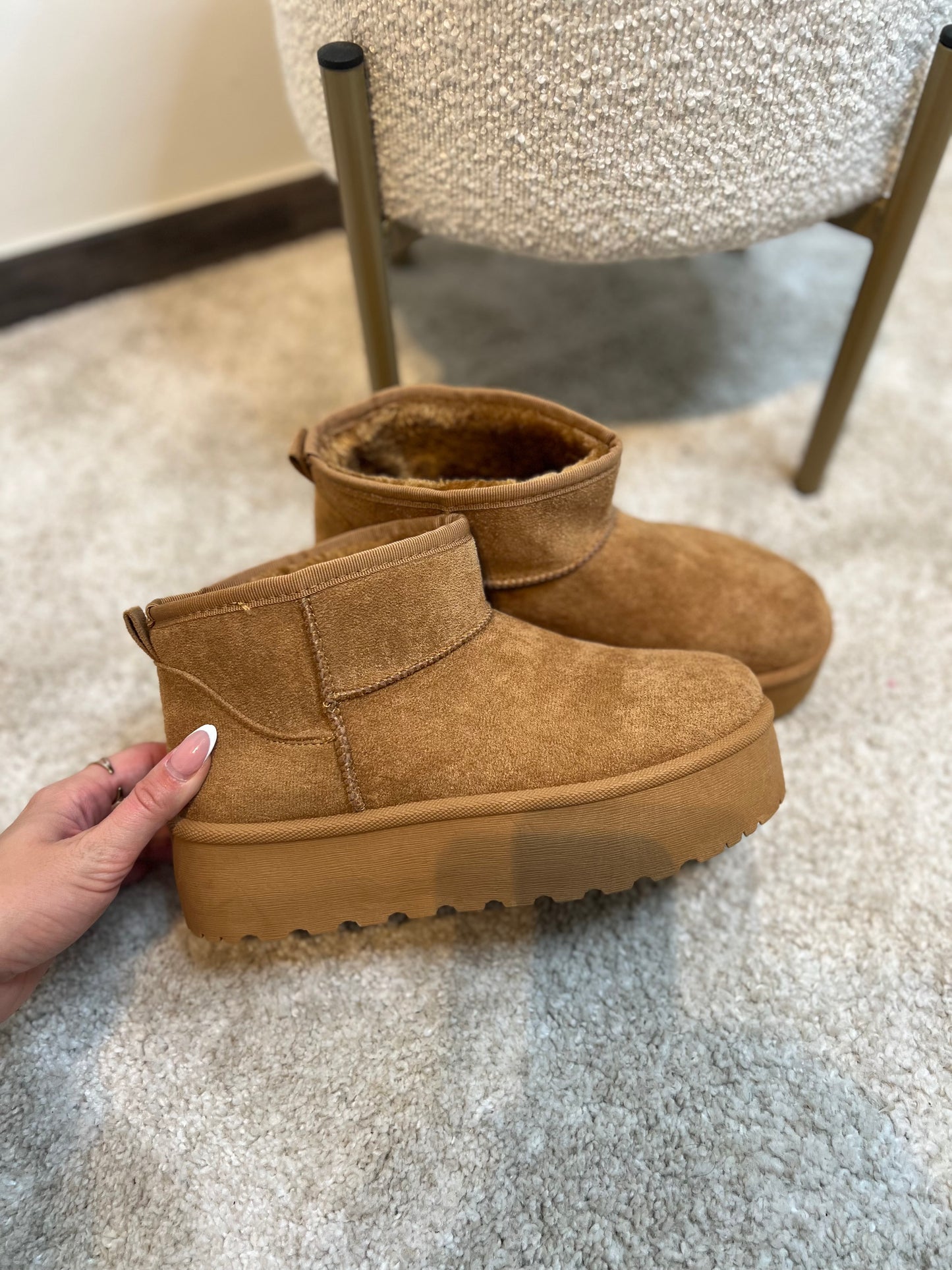Uggie boots - camel